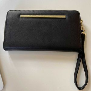 Steve Madden Wristlet/Wallet